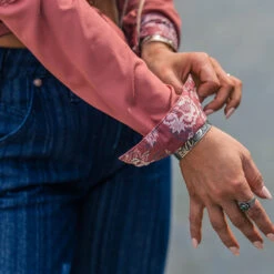 HOOey "Sol" Ladies Marsala W/Floral Pattern Detailing Long Sleeve Pearl Snap Shirt 11 HOOey "Sol" Ladies Marsala W/Floral Pattern Detailing Long Sleeve Pearl Snap Shirt -HOOey Shop 2R5A5923